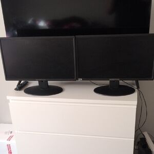 22" Black LED Monitor - Compact Full HD Display